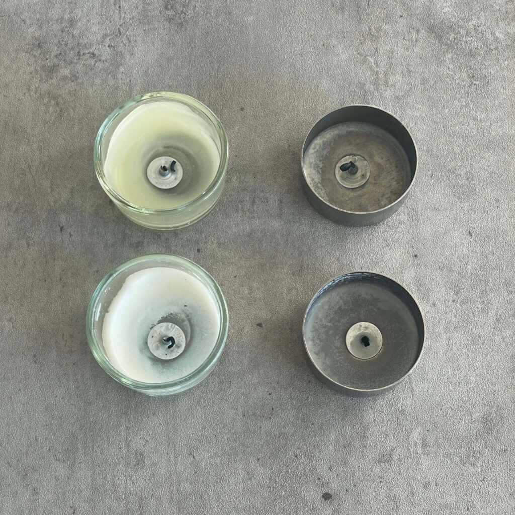 Teelichthalter Glas versus Metall