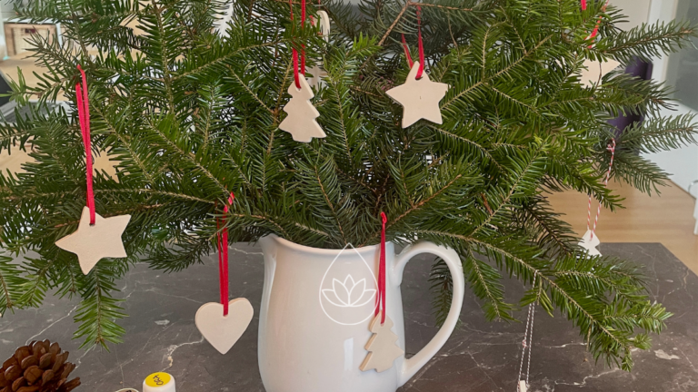 WEIHNACHTLICHE DUFTANHÄNGER AUS TON SELBERMACHEN