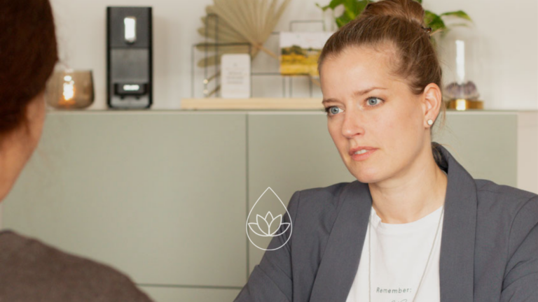 AROMATHERAPIE & COACHING: INTERVIEW mit MENTAL HEALTH COACH TAMARA SCHMID